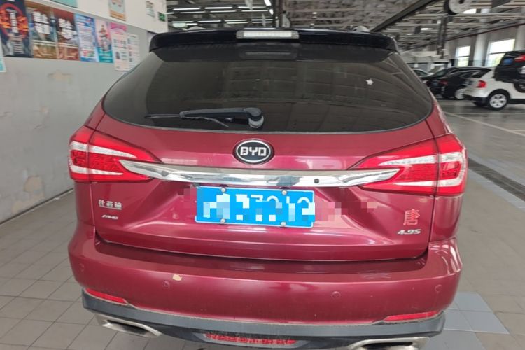 Used BYD Tang New Energy 2015 2.0T Four-Wheel-Drive Flagship Model Rear