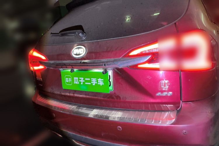 Used BYD Tang New Energy 2015 2.0T Four-Wheel-Drive Flagship Model Rear