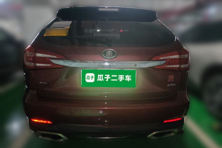Used BYD Tang New Energy 2015 2.0T Four-Wheel-Drive Flagship Model Rear