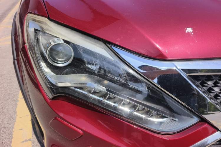 Used BYD Tang New Energy 2015 2.0T Four-Wheel-Drive Flagship Model Right Front Headlight