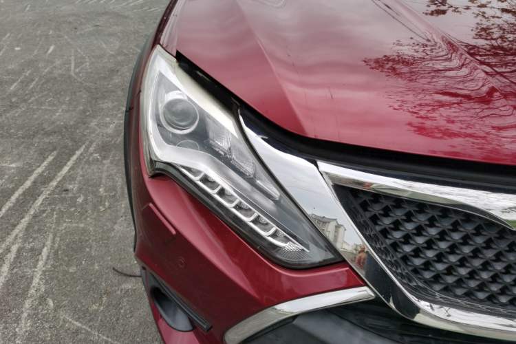 Used BYD Tang New Energy 2015 2.0T Four-Wheel-Drive Flagship Model Right Front Headlight