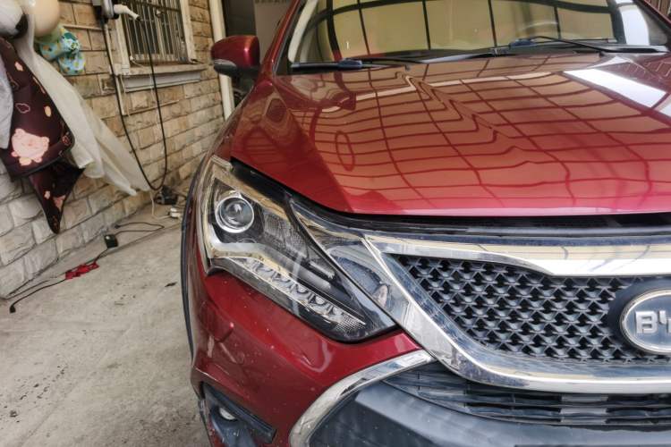 Used BYD Tang New Energy 2015 2.0T Four-Wheel-Drive Flagship Model Right Front Headlight