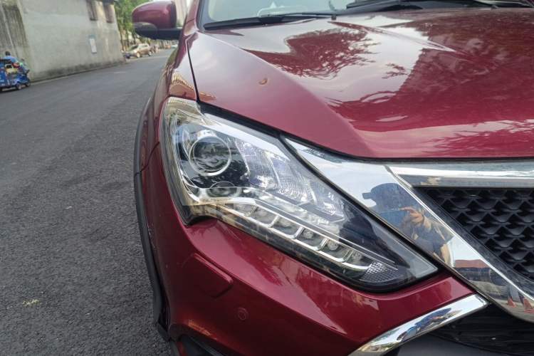 Used BYD Tang New Energy 2015 2.0T Four-Wheel-Drive Flagship Model Right Front Headlight