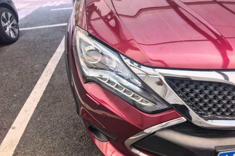 Used BYD Tang New Energy 2015 2.0T Four-Wheel-Drive Flagship Model Right Front Headlight