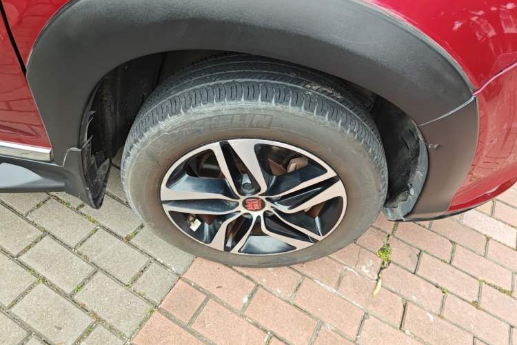 Used BYD Tang New Energy 2015 2.0T Four-Wheel-Drive Flagship Model Right Front Wheel Hub