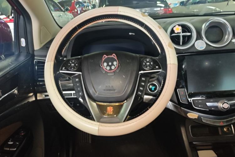 Used BYD Tang New Energy 2015 2.0T Four-Wheel-Drive Flagship Model Steering Wheel