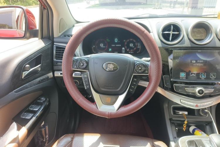 Used BYD Tang New Energy 2015 2.0T Four-Wheel-Drive Flagship Model Steering Wheel