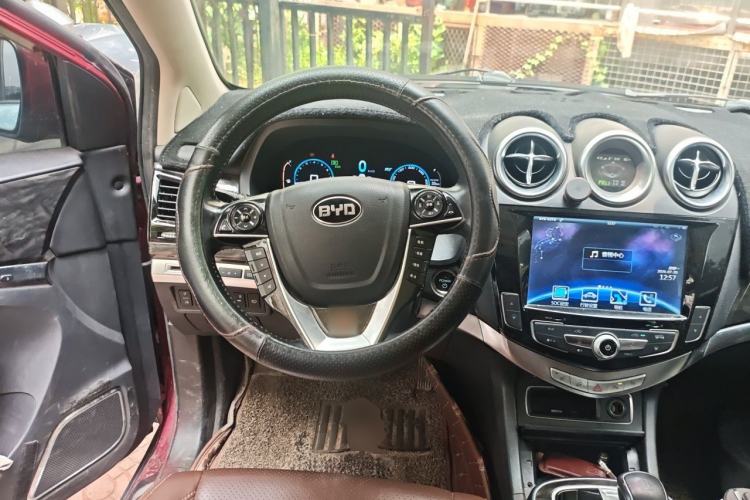 Used BYD Tang New Energy 2015 2.0T Four-Wheel-Drive Flagship Model Steering Wheel