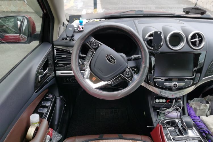 Used BYD Tang New Energy 2015 2.0T Four-Wheel-Drive Flagship Model Steering Wheel