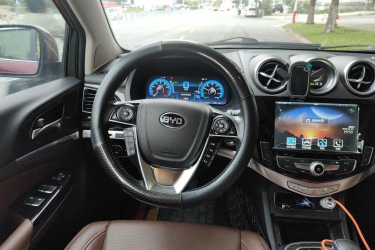 Used BYD Tang New Energy 2015 2.0T Four-Wheel-Drive Flagship Model Steering Wheel