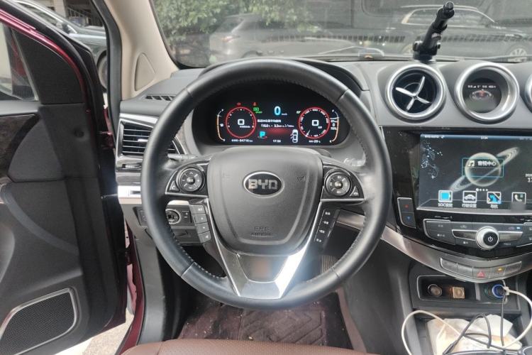 Used BYD Tang New Energy 2015 2.0T Four-Wheel-Drive Flagship Model Steering Wheel
