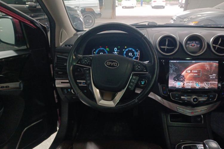 Used BYD Tang New Energy 2015 2.0T Four-Wheel-Drive Flagship Model Steering Wheel