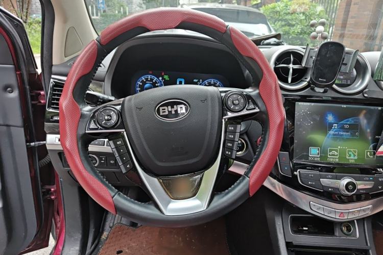 Used BYD Tang New Energy 2015 2.0T Four-Wheel-Drive Flagship Model Steering Wheel