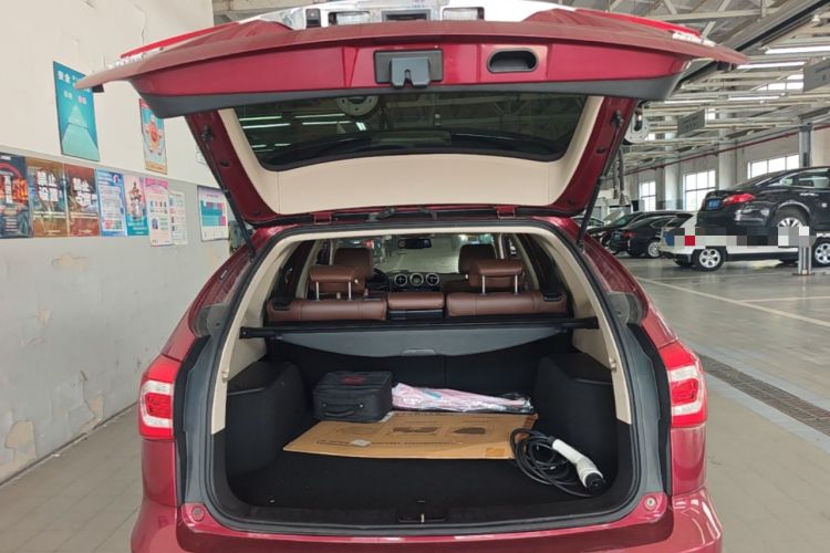 Used BYD Tang New Energy 2015 2.0T Four-Wheel-Drive Flagship Model Trunk
