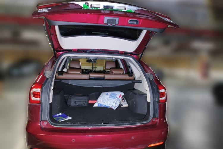 Used BYD Tang New Energy 2015 2.0T Four-Wheel-Drive Flagship Model Trunk
