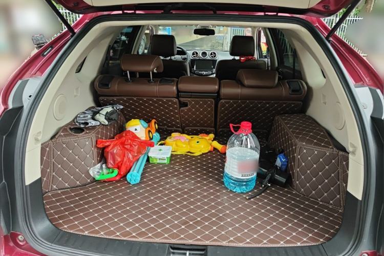 Used BYD Tang New Energy 2015 2.0T Four-Wheel-Drive Flagship Model Trunk