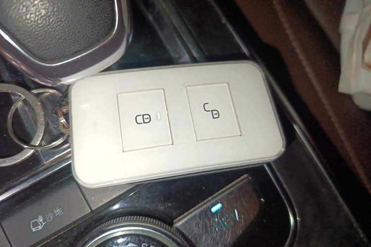 Used BYD Tang New Energy 2015 2.0T Four-Wheel-Drive Flagship Model Vehicle Key