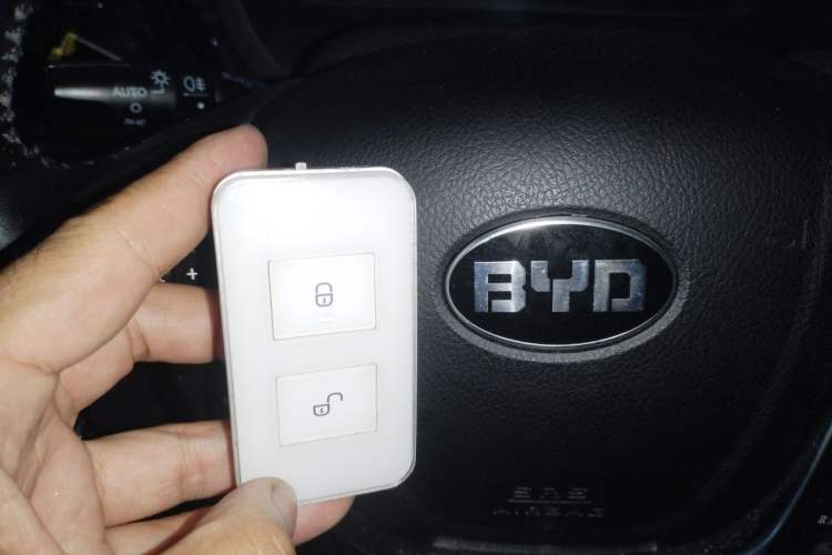 Used BYD Tang New Energy 2015 2.0T Four-Wheel-Drive Flagship Model Vehicle Key
