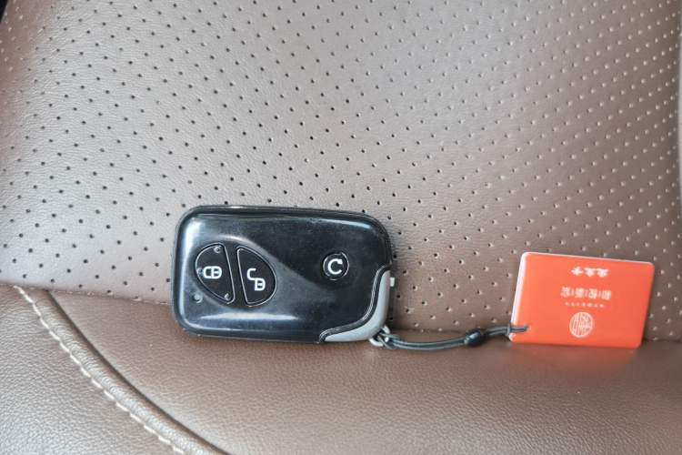 Used BYD Tang New Energy 2015 2.0T Four-Wheel-Drive Flagship Model Vehicle Key
