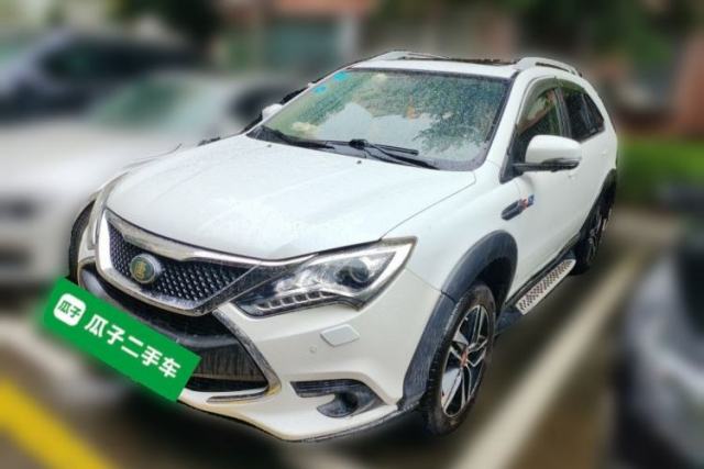 Used BYD Tang New Energy 2015 2.0T Four-Wheel-Drive Flagship Model