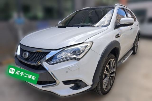 Used BYD Tang New Energy 2015 2.0T Four-Wheel-Drive Flagship Model