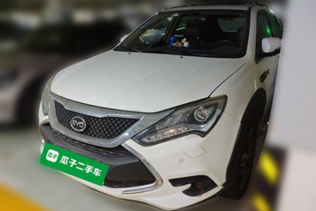 Used BYD Tang New Energy 2015 2.0T Four-Wheel-Drive Flagship Model