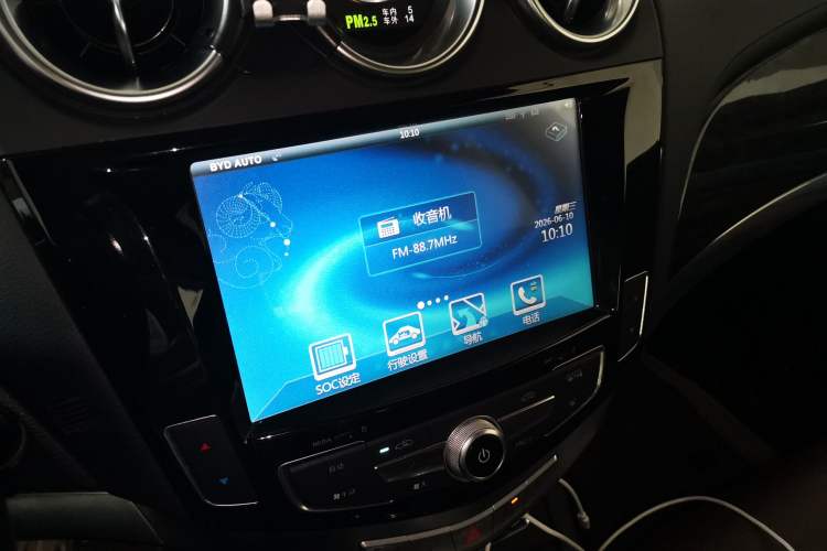 Used BYD Tang New Energy 2015 2.0T Four-Wheel-Drive Flagship Model Audio And AC Panel