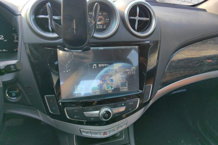Used BYD Tang New Energy 2015 2.0T Four-Wheel-Drive Flagship Model Audio And AC Panel