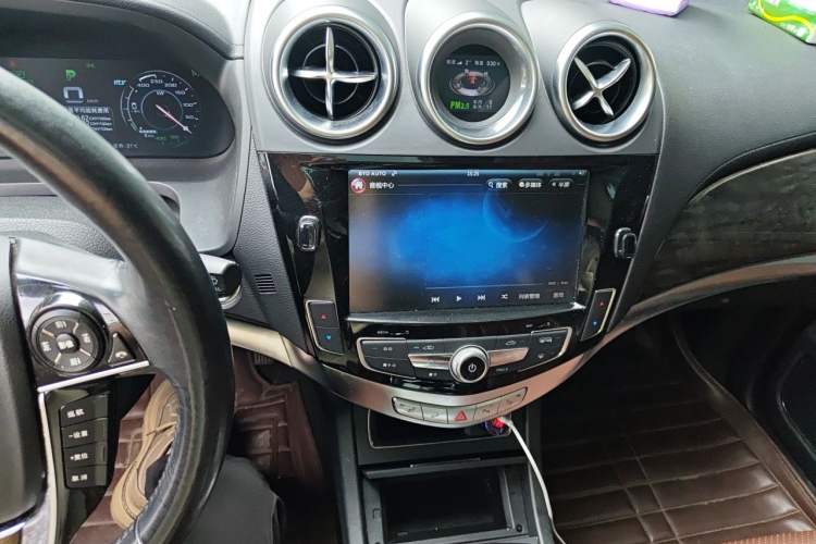 Used BYD Tang New Energy 2015 2.0T Four-Wheel-Drive Flagship Model Audio And AC Panel