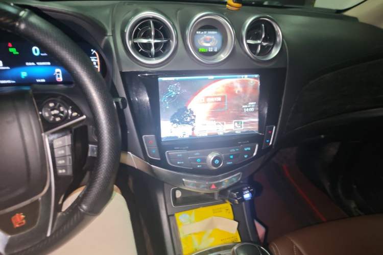 Used BYD Tang New Energy 2015 2.0T Four-Wheel-Drive Flagship Model Audio And AC Panel