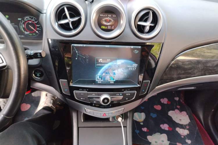 Used BYD Tang New Energy 2015 2.0T Four-Wheel-Drive Flagship Model Audio And AC Panel