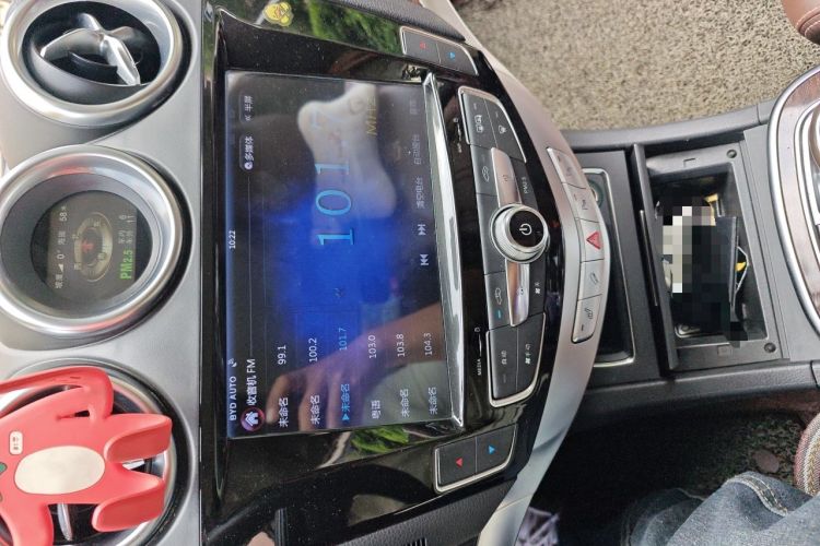 Used BYD Tang New Energy 2015 2.0T Four-Wheel-Drive Flagship Model Audio And AC Panel
