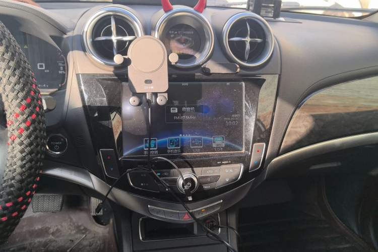 Used BYD Tang New Energy 2015 2.0T Four-Wheel-Drive Flagship Model Audio And AC Panel