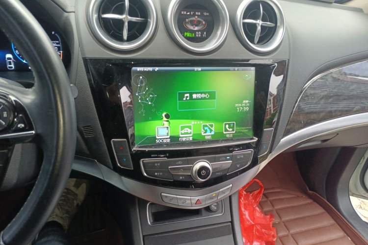 Used BYD Tang New Energy 2015 2.0T Four-Wheel-Drive Flagship Model Audio And AC Panel