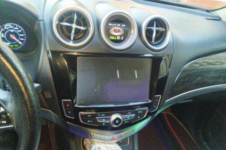 Used BYD Tang New Energy 2015 2.0T Four-Wheel-Drive Flagship Model Audio And AC Panel