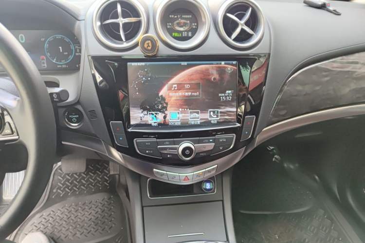 Used BYD Tang New Energy 2015 2.0T Four-Wheel-Drive Flagship Model Audio And AC Panel