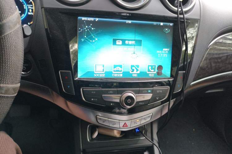 Used BYD Tang New Energy 2015 2.0T Four-Wheel-Drive Flagship Model Audio And AC Panel