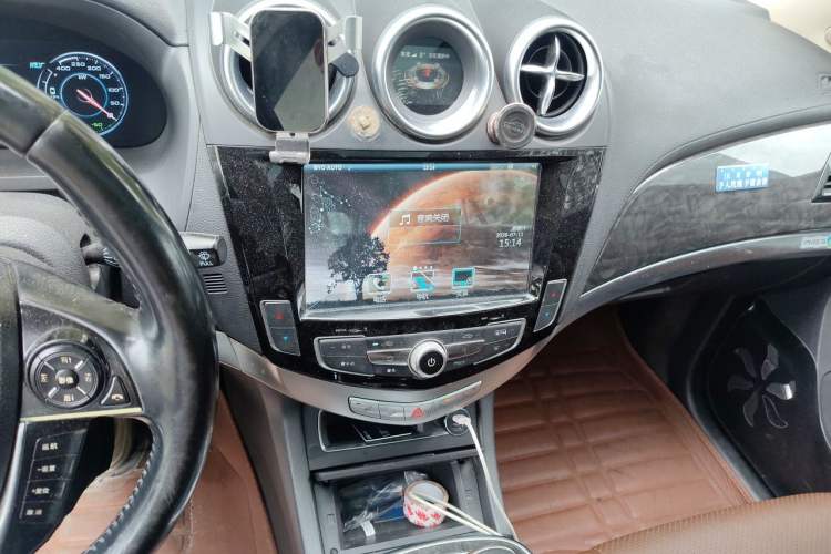 Used BYD Tang New Energy 2015 2.0T Four-Wheel-Drive Flagship Model Audio And AC Panel