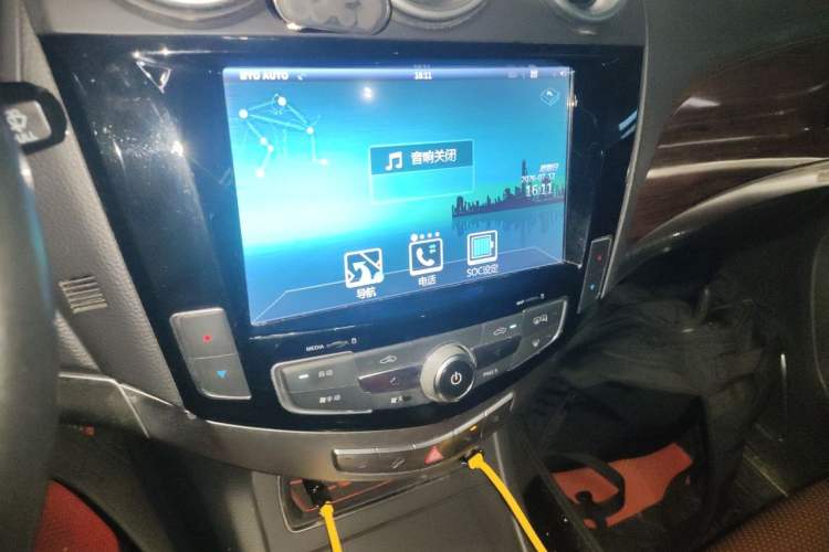 Used BYD Tang New Energy 2015 2.0T Four-Wheel-Drive Flagship Model Audio And AC Panel