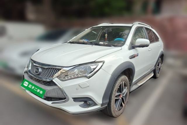 Used BYD Tang New Energy 2015 2.0T Four-Wheel-Drive Flagship Model