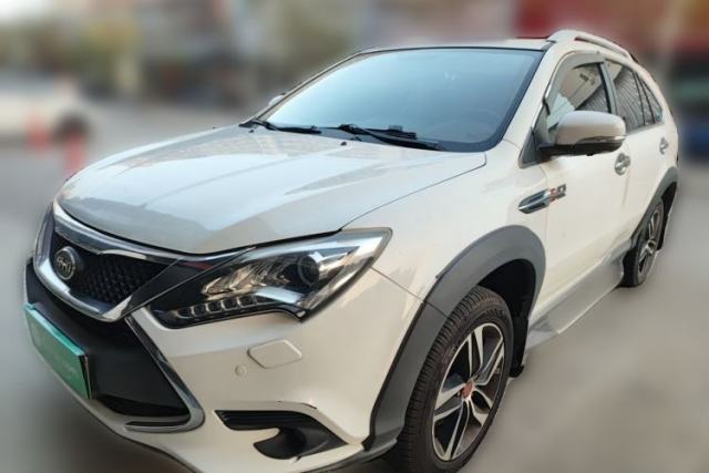 Used BYD Tang New Energy 2015 2.0T Four-Wheel-Drive Flagship Model