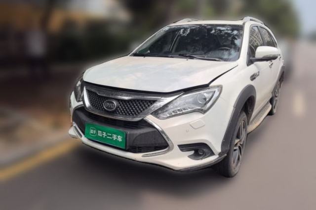 Used BYD Tang New Energy 2015 2.0T Four-Wheel-Drive Flagship Model