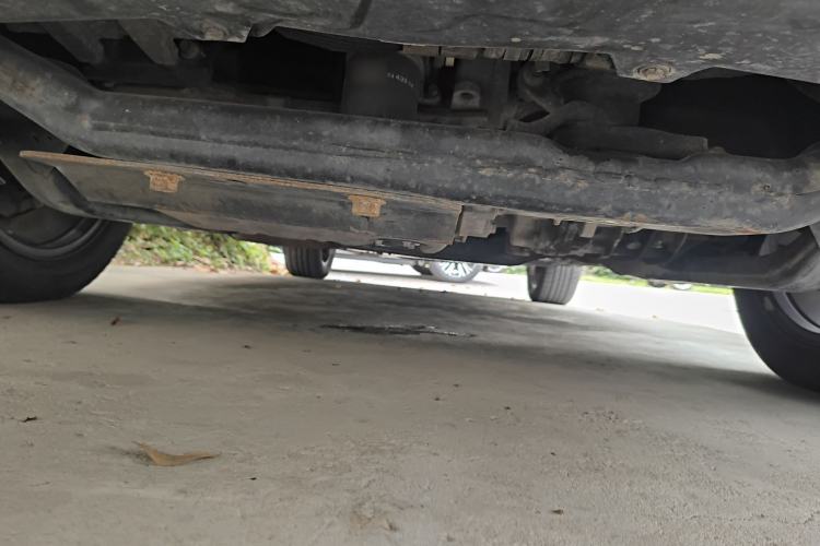Used BYD Tang New Energy 2015 2.0T Four-Wheel-Drive Flagship Model Chassis Front