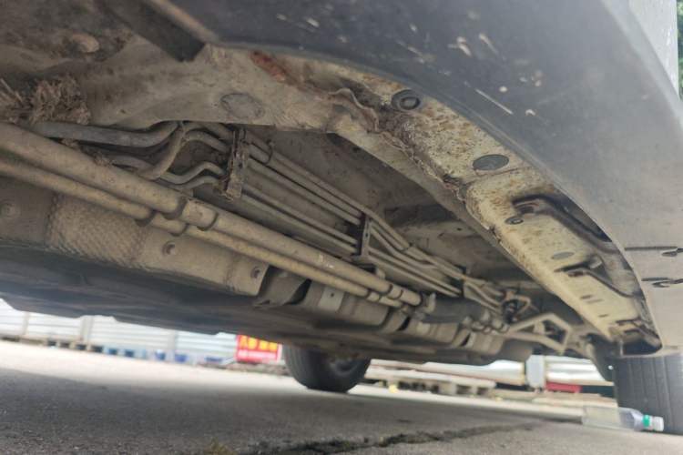 Used BYD Tang New Energy 2015 2.0T Four-Wheel-Drive Flagship Model Chassis Front Left