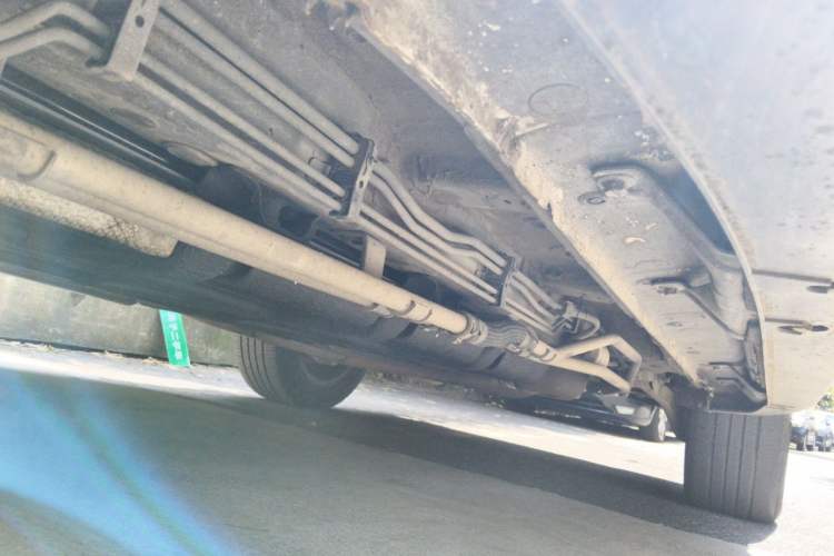 Used BYD Tang New Energy 2015 2.0T Four-Wheel-Drive Flagship Model Chassis Front Left