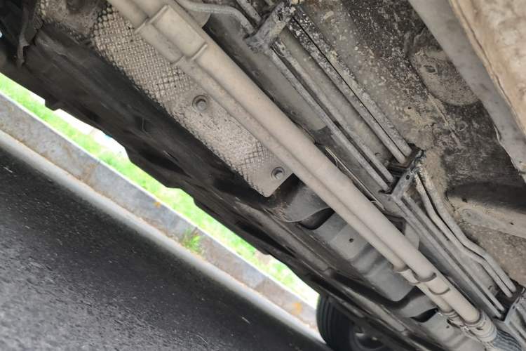 Used BYD Tang New Energy 2015 2.0T Four-Wheel-Drive Flagship Model Chassis Front Left