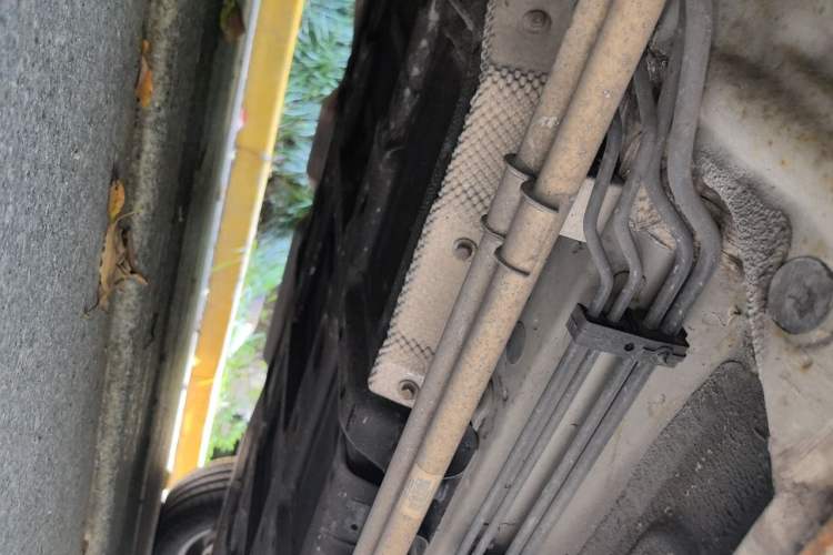 Used BYD Tang New Energy 2015 2.0T Four-Wheel-Drive Flagship Model Chassis Front Left