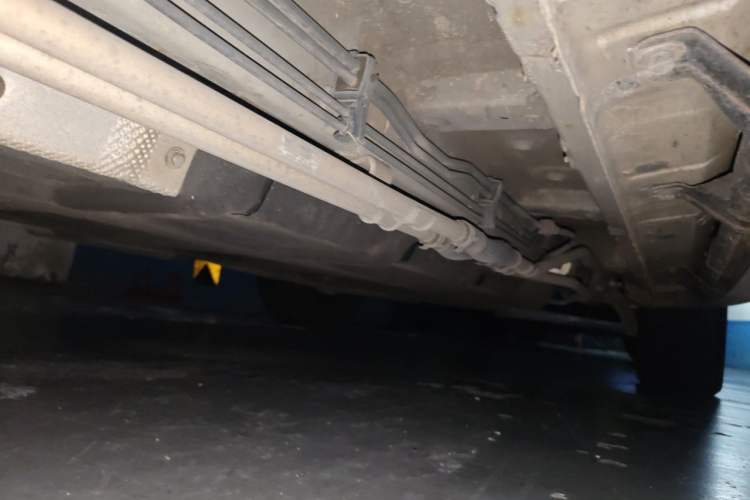 Used BYD Tang New Energy 2015 2.0T Four-Wheel-Drive Flagship Model Chassis Front Left