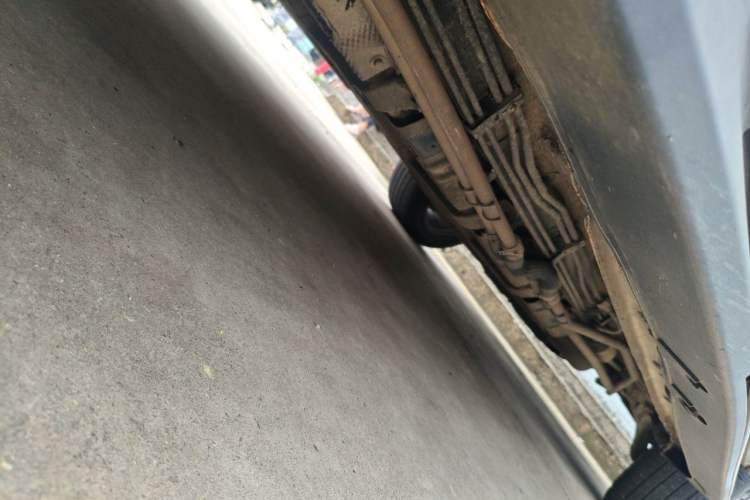 Used BYD Tang New Energy 2015 2.0T Four-Wheel-Drive Flagship Model Chassis Front Left