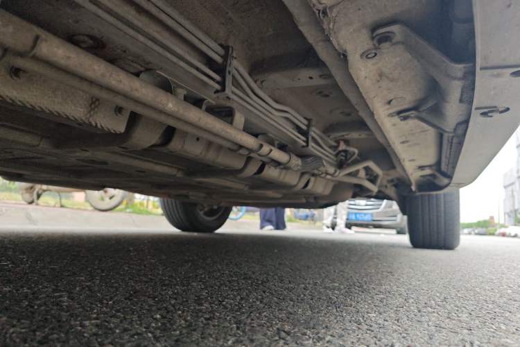 Used BYD Tang New Energy 2015 2.0T Four-Wheel-Drive Flagship Model Chassis Front Left